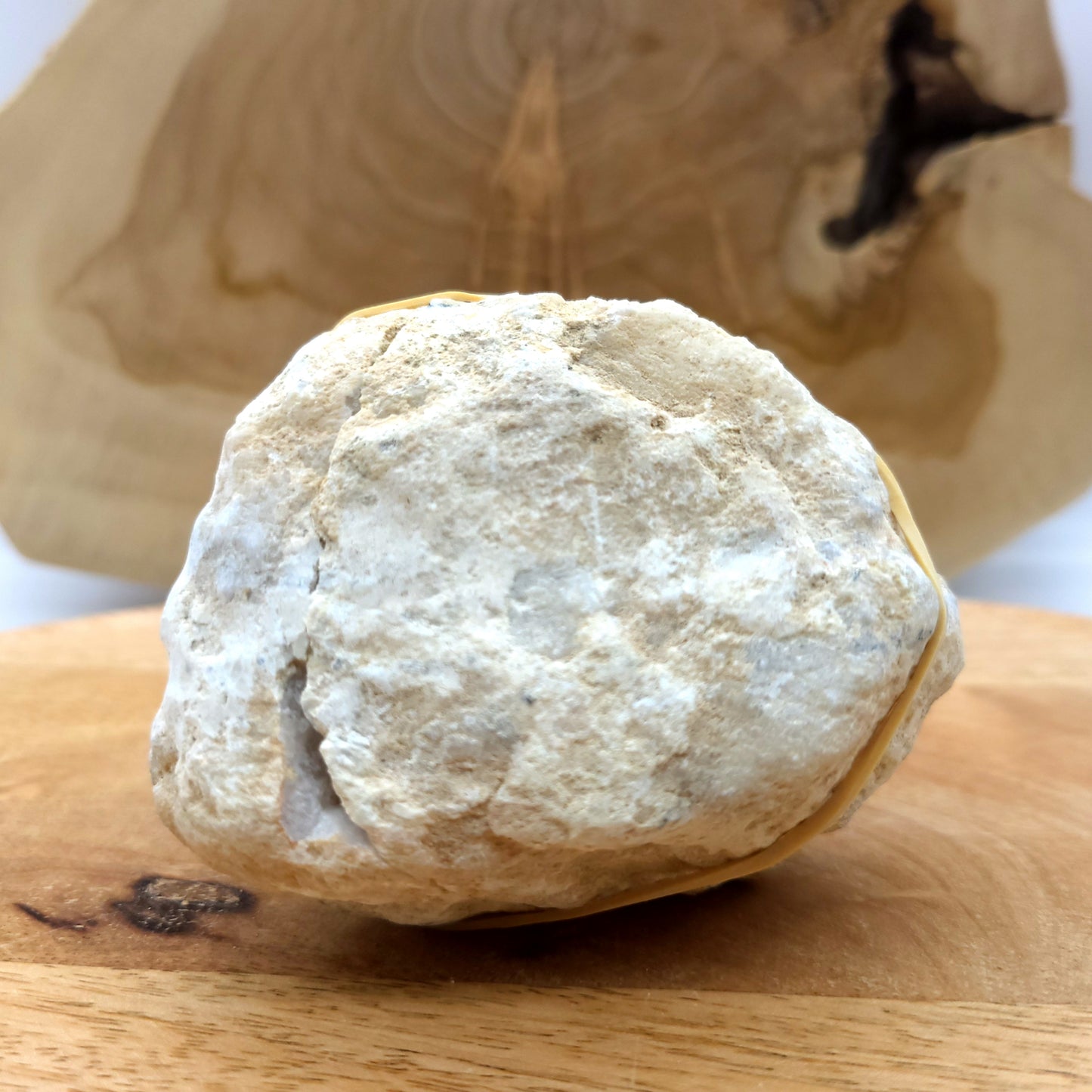 GÉODE UNIQUE N°131 EN PIERRE DE CRISTAL DE ROCHE