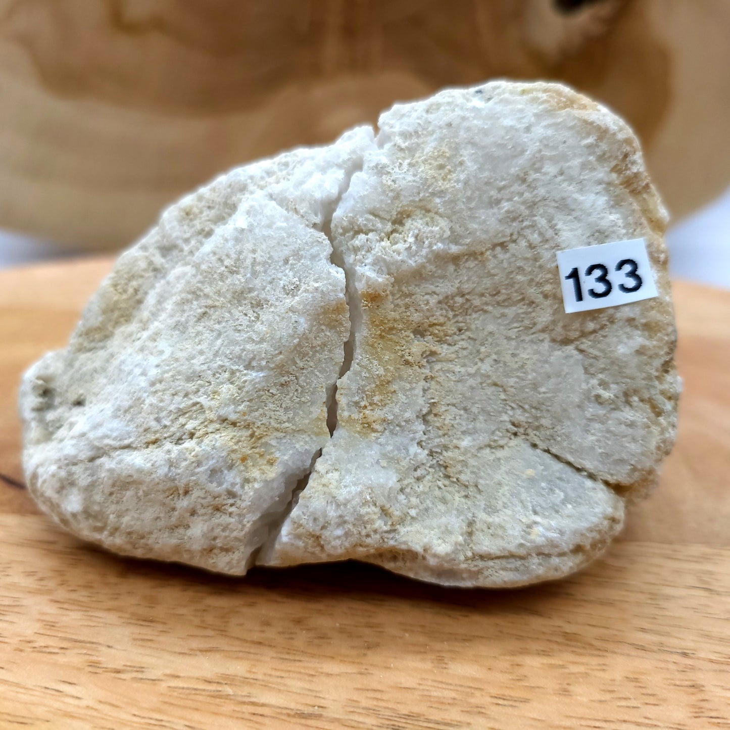 GÉODE UNIQUE N°133 EN PIERRE DE CRISTAL DE ROCHE