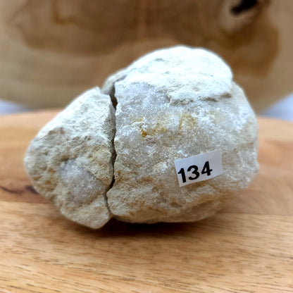 GÉODE UNIQUE N°134 EN PIERRE DE CRISTAL DE ROCHE