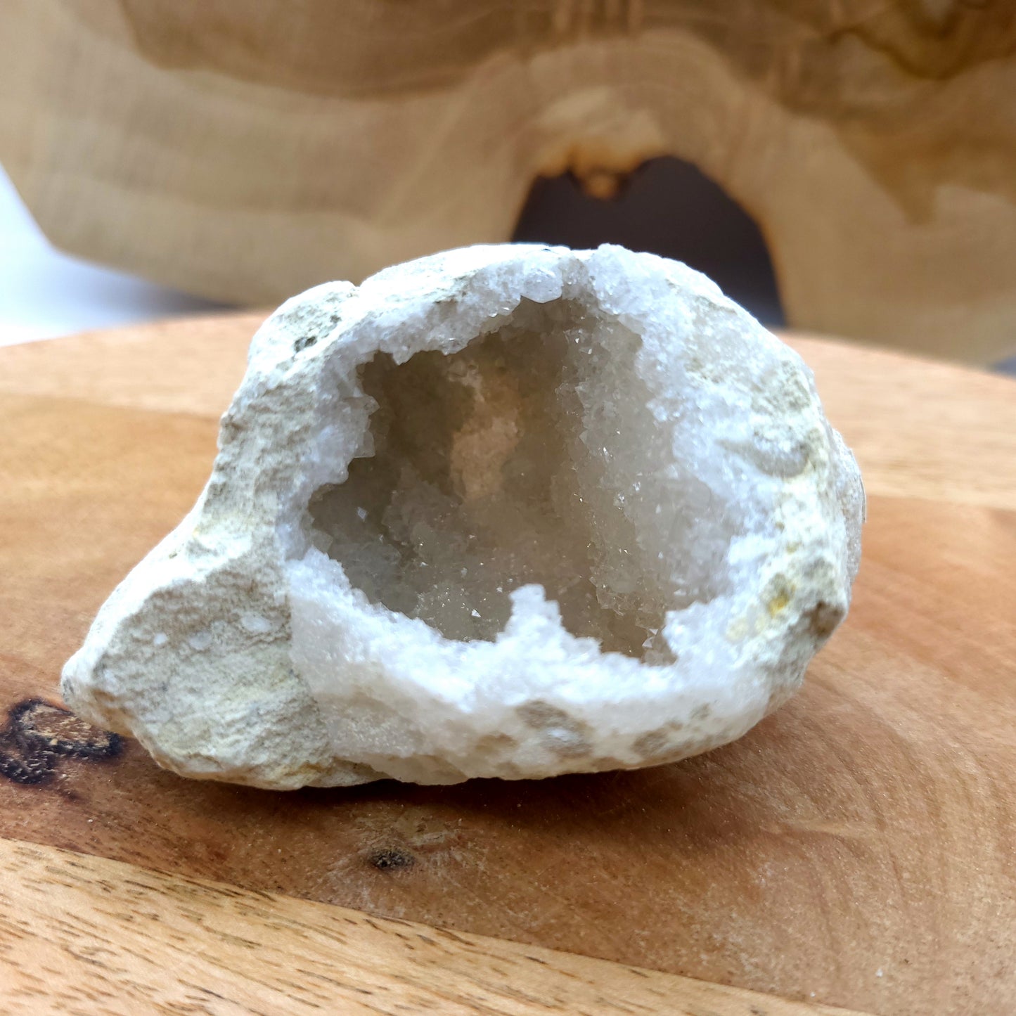 GÉODE UNIQUE N°134 EN PIERRE DE CRISTAL DE ROCHE