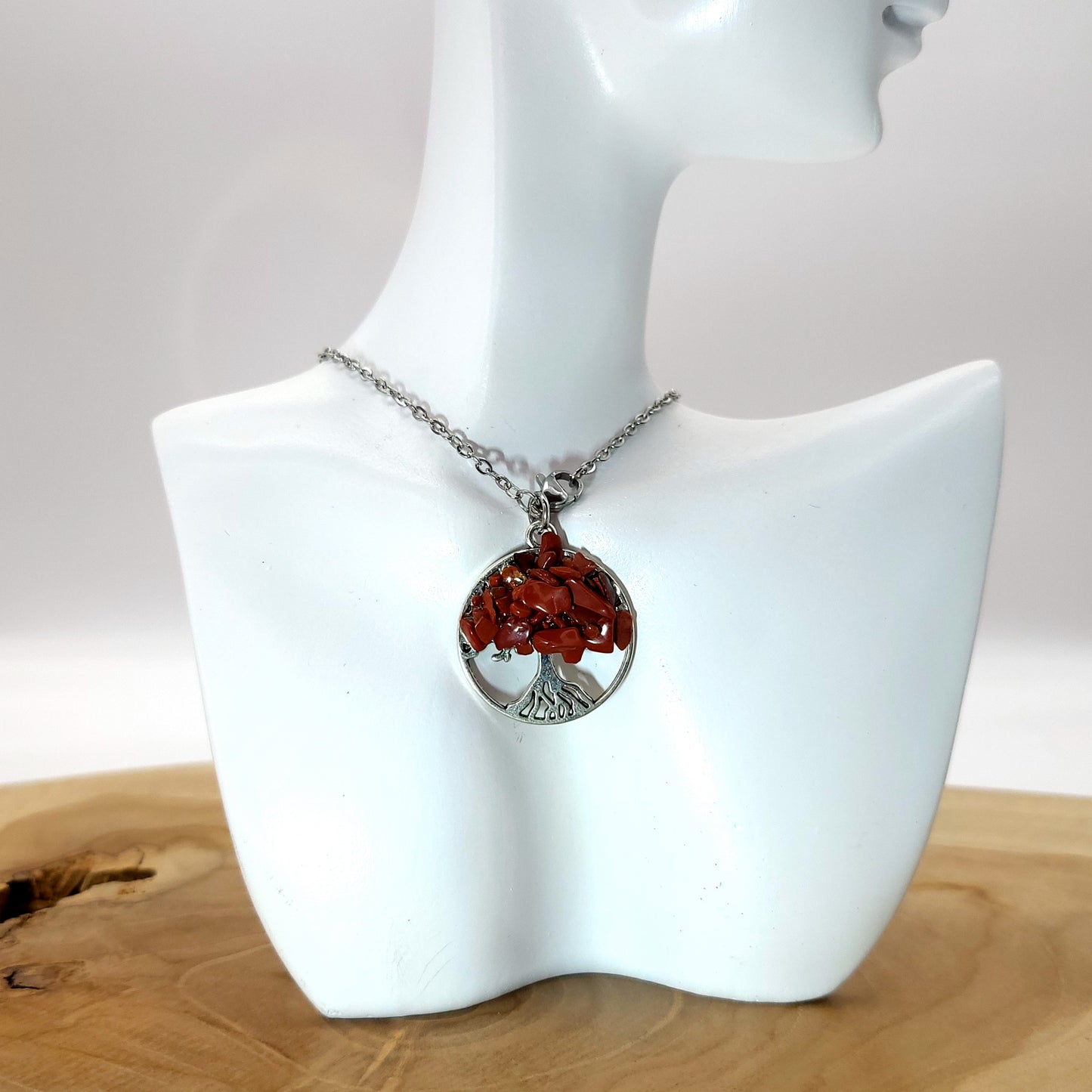 DIVERS COLLIERS + PENDENTIFS ARBRES DE VIE EN PIERRE JASPE ROUGE -BIJOUX ARTISANAUX, UNIQUES & ORIGINAUX