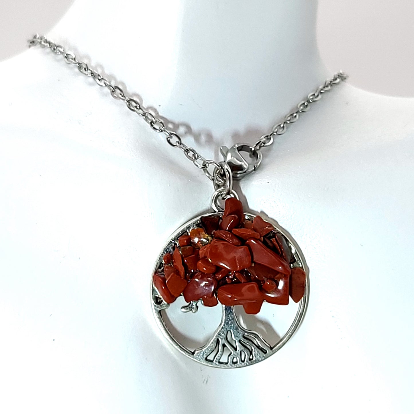 DIVERS COLLIERS + PENDENTIFS ARBRES DE VIE EN PIERRE JASPE ROUGE -BIJOUX ARTISANAUX, UNIQUES & ORIGINAUX