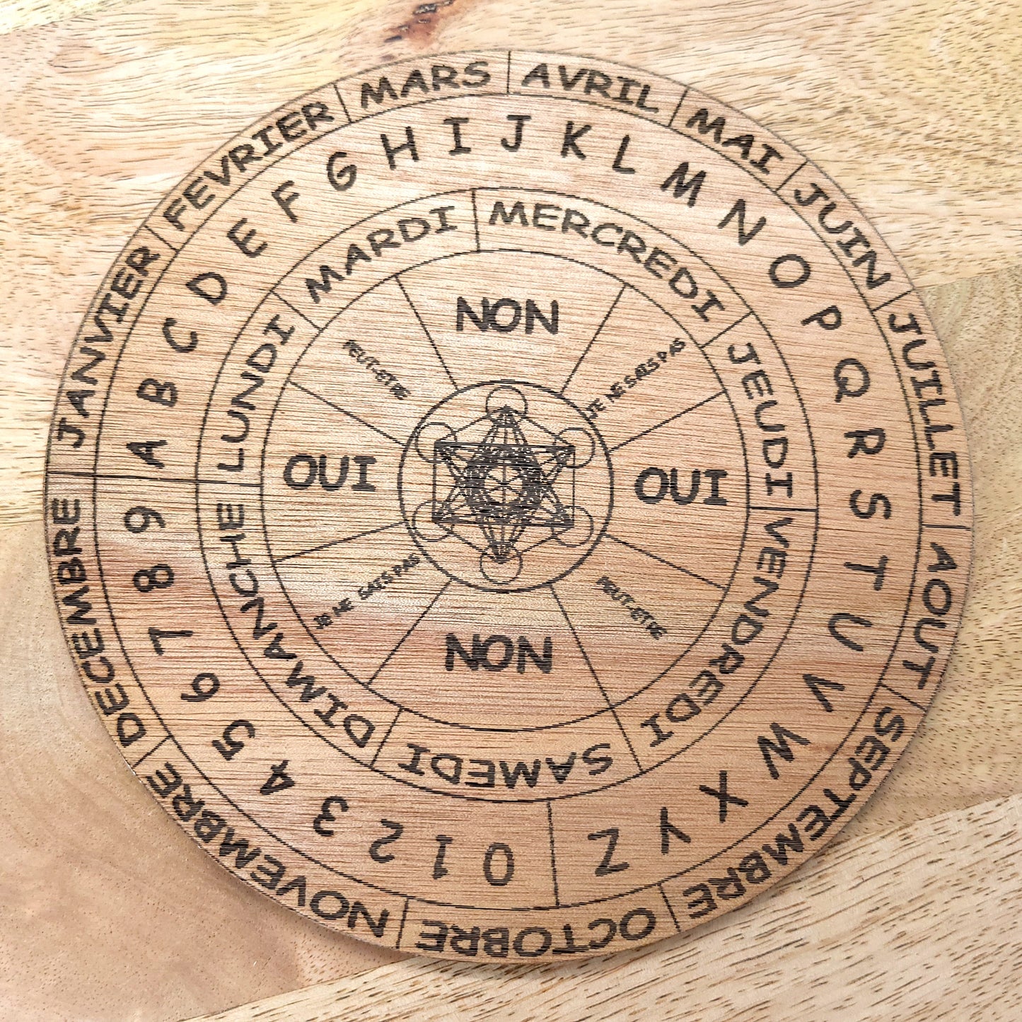 DIVERS DISQUES DE RADIESTHÉSIE EN FRANCAIS EN BOIS + PYROGRAVURE - ARTISANAUX, UNIQUES & ORIGINAUX