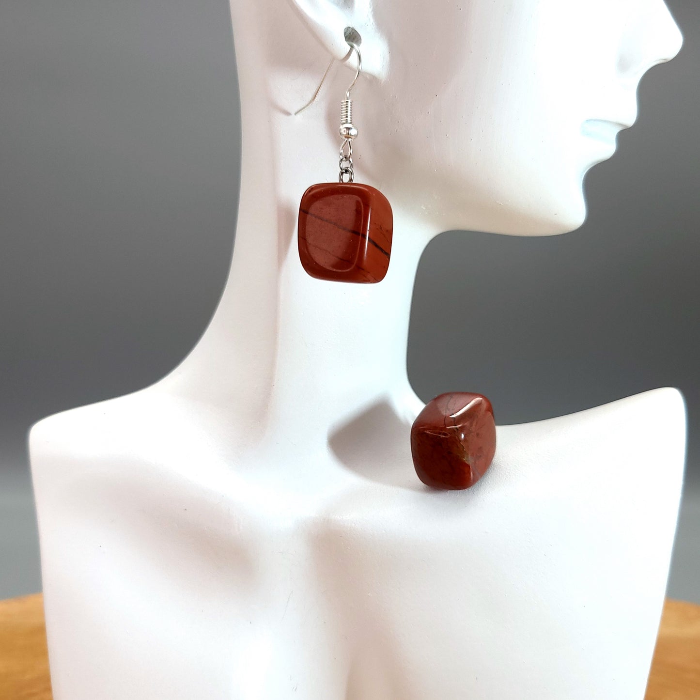 4 MODÈLES DE BOUCLES D'OREILLES EN PIERRE DE JASPE ROUGE - BIJOUX ARTISANAUX, UNIQUES & ORIGINAUX