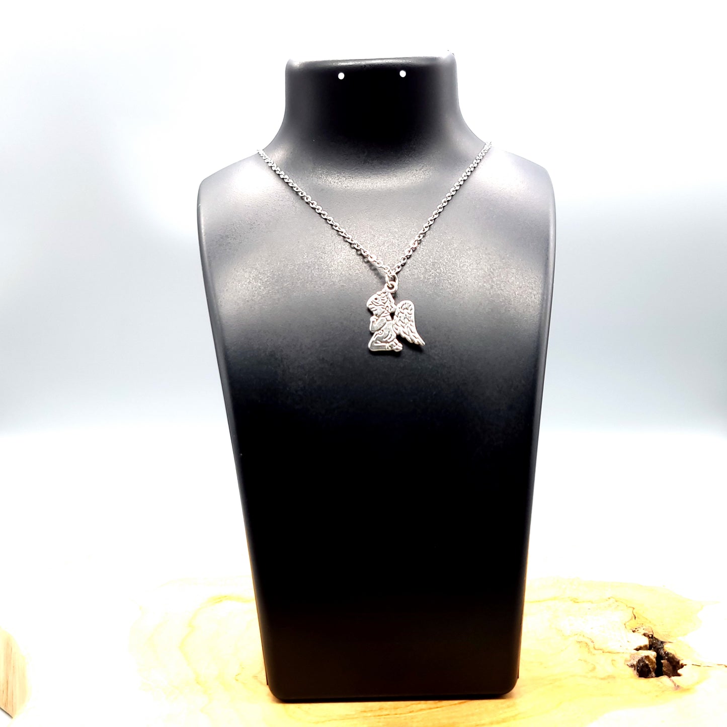 CHAÎNES + PENDENTIFS ANGES MIGNONS - BIJOUX FANTAISIES AU CHOIX