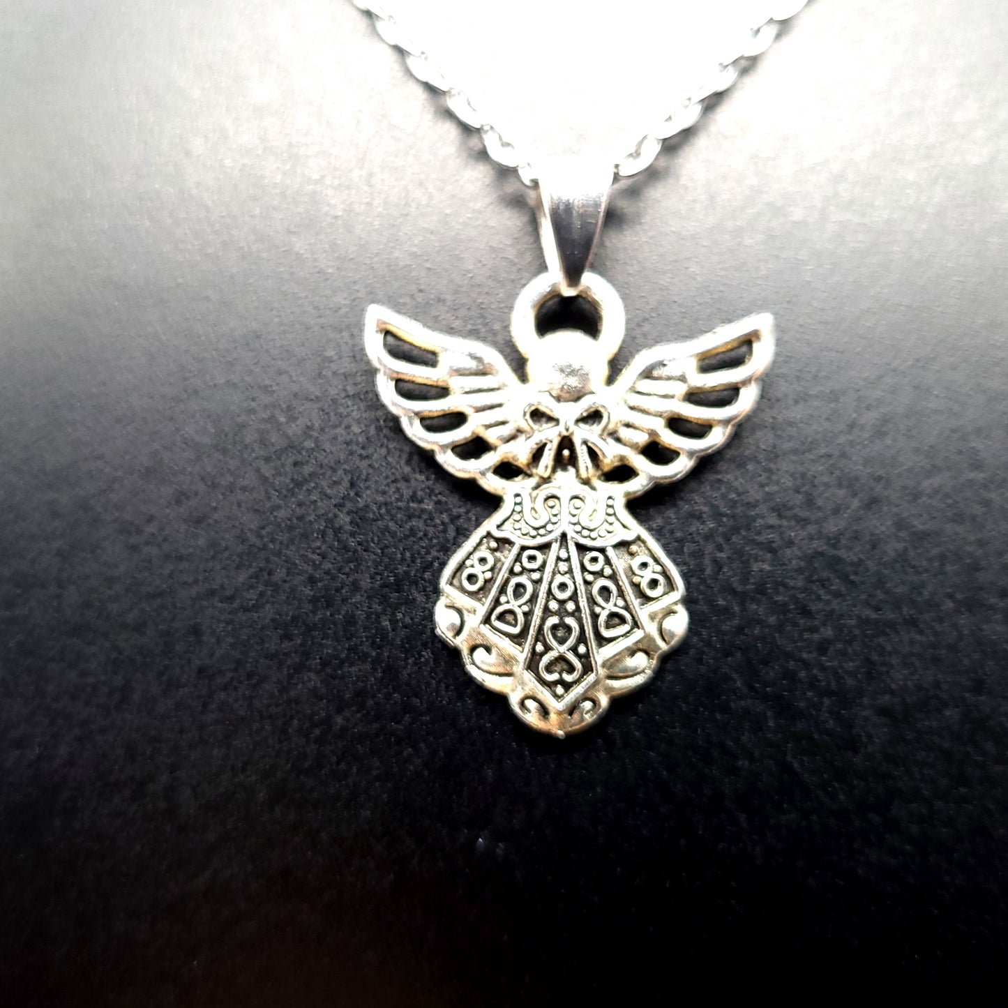 CHAÎNES + PENDENTIFS ANGES MIGNONS - BIJOUX FANTAISIES AU CHOIX