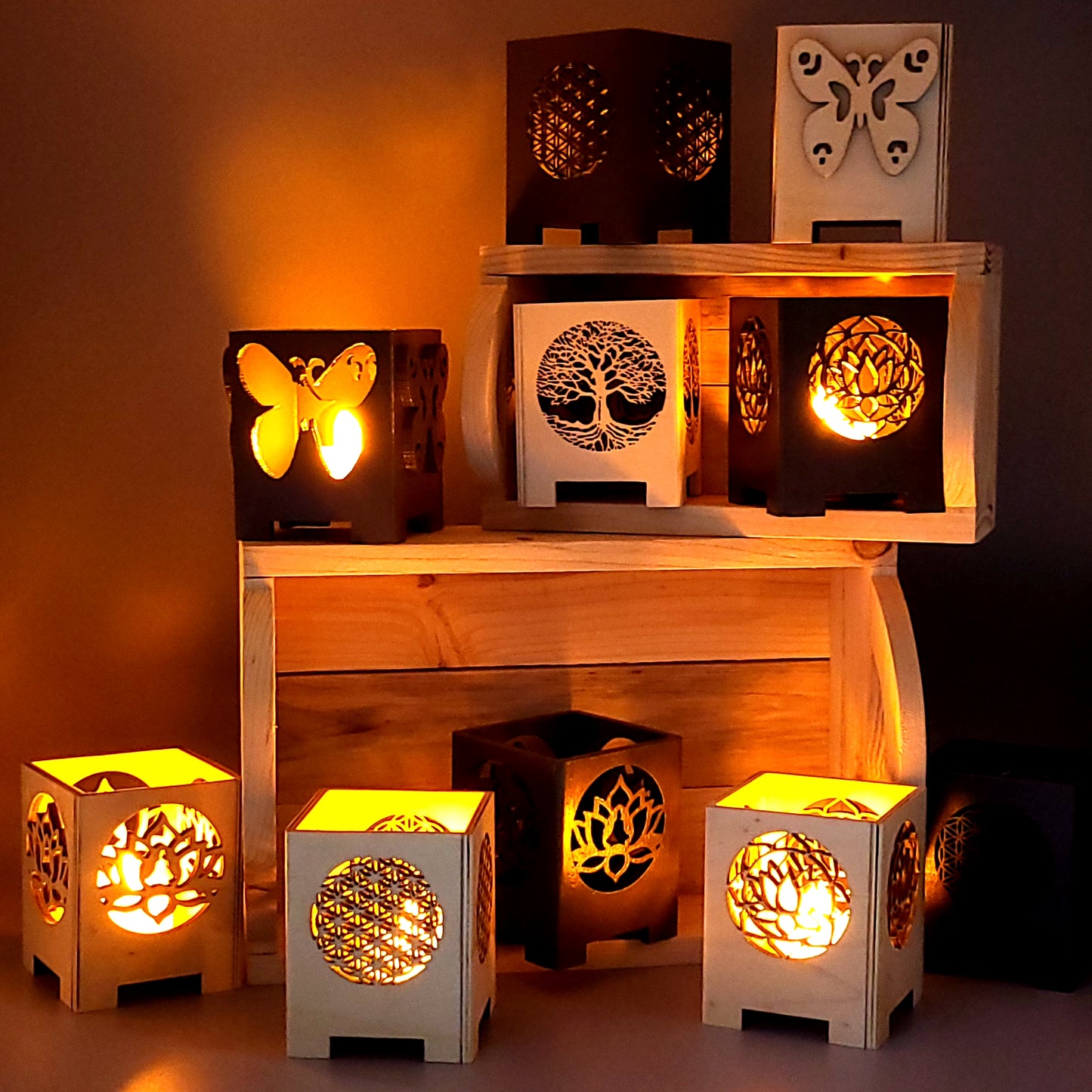 PHOTOPHORES EN BOIS NATUREL + VERNIS + BOUGIES COEUR - DIVERS MODÈLES (ARBRE DE VIE, PAPILLON...) - UNIQUES, ORIGINAUX & ARTISANAUX