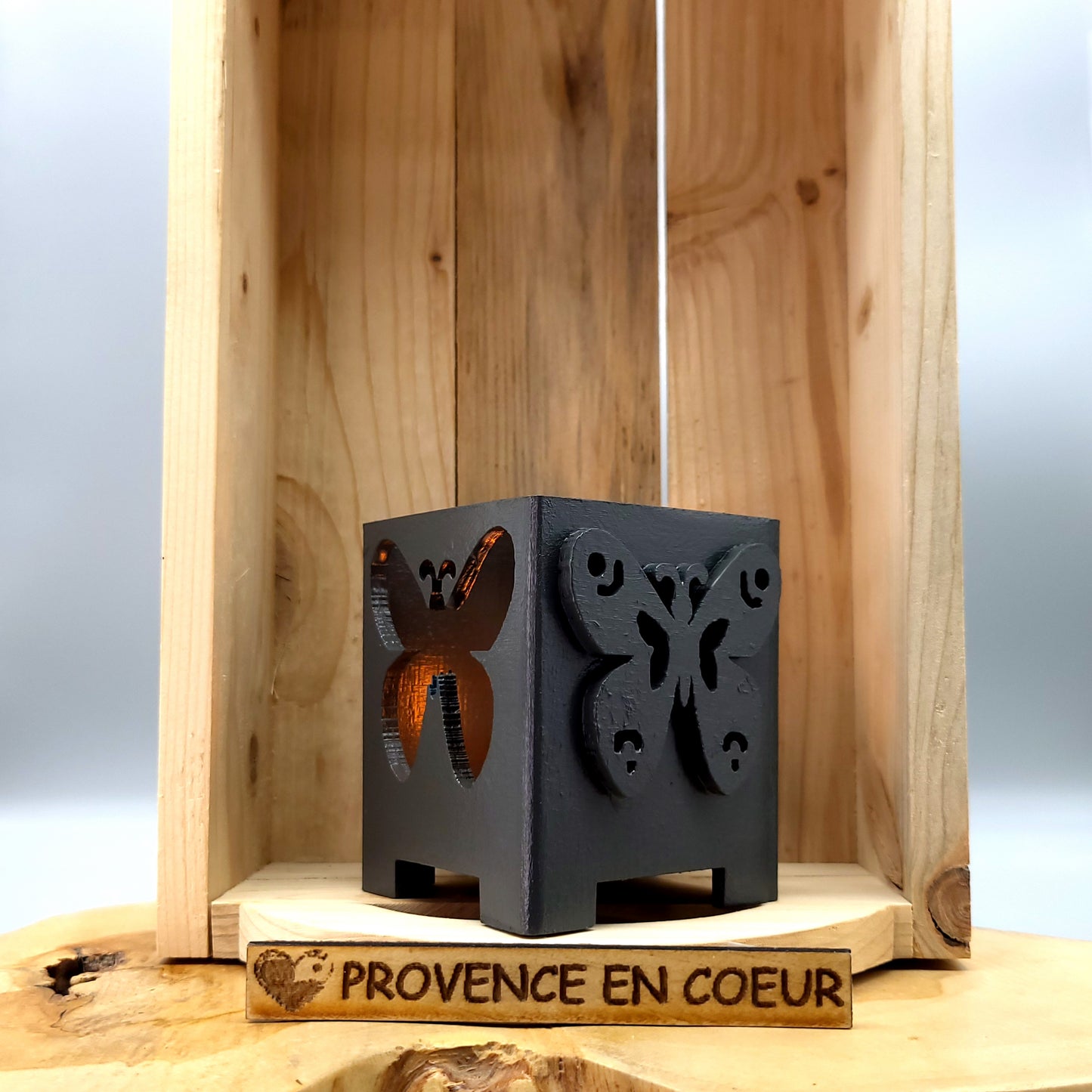 PHOTOPHORES EN BOIS GRIS + BOUGIES COEUR - DIVERS MODÈLES (ARBRE DE VIE, PAPILLON...) - UNIQUES, ORIGINAUX & ARTISANAUX