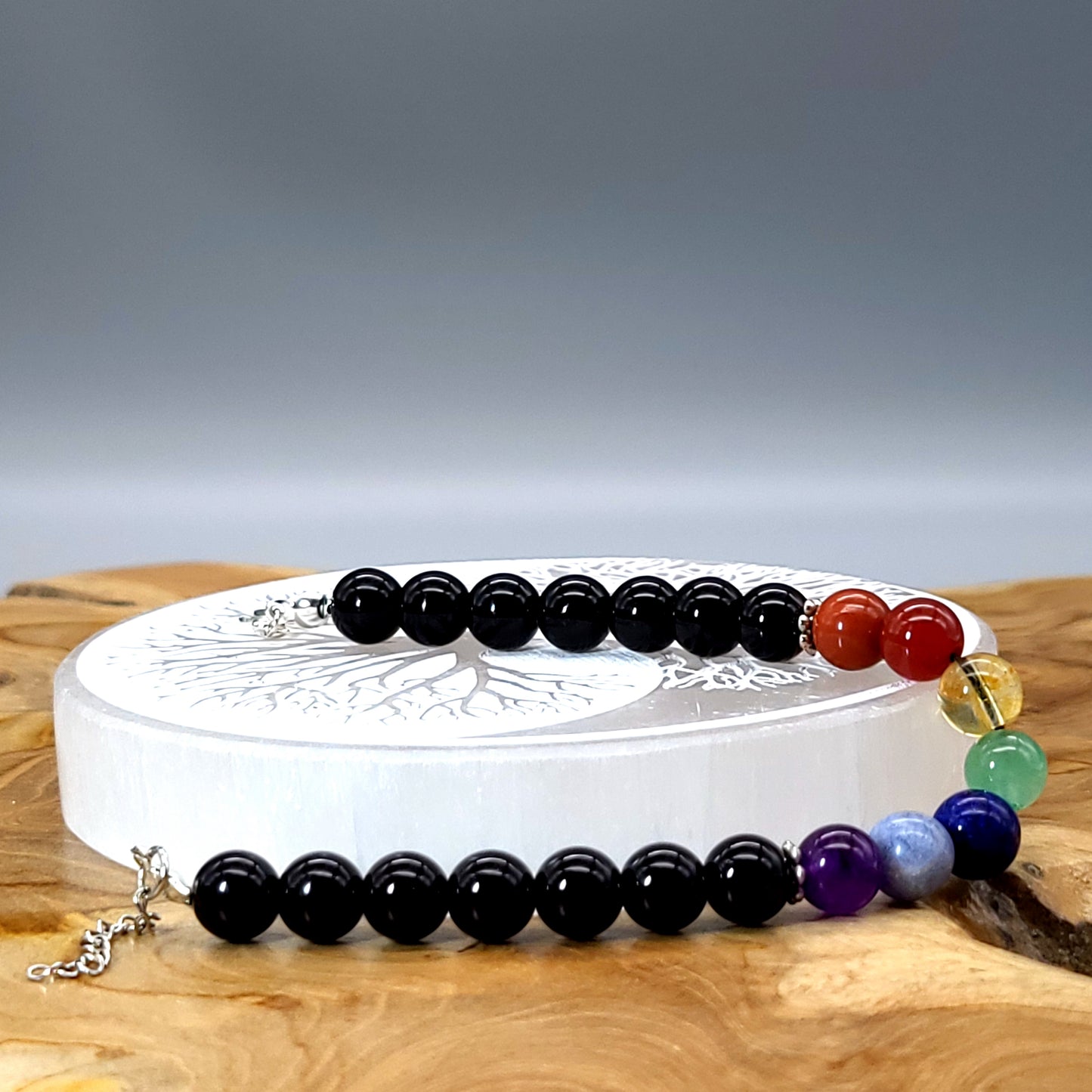 BRACELETS DE PERLES RONDES EN PIERRES ONYX NOIR + 7 CHAKRAS - 2 TAILLES AU CHOIX - BIJOUX ARTISANAUX, UNIQUES & ORIGINAUX