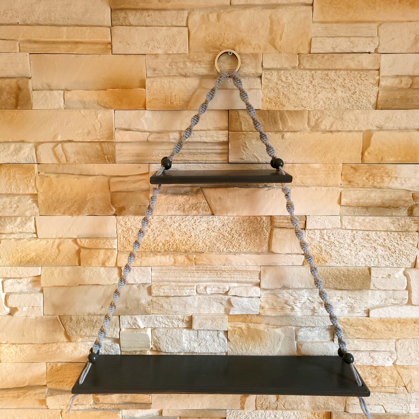 ÉTAGÈRES BALANÇOIRES GRISES EN MACRAMÉ + BOIS - ORIGINALES, UNIQUES, ARTISANALES