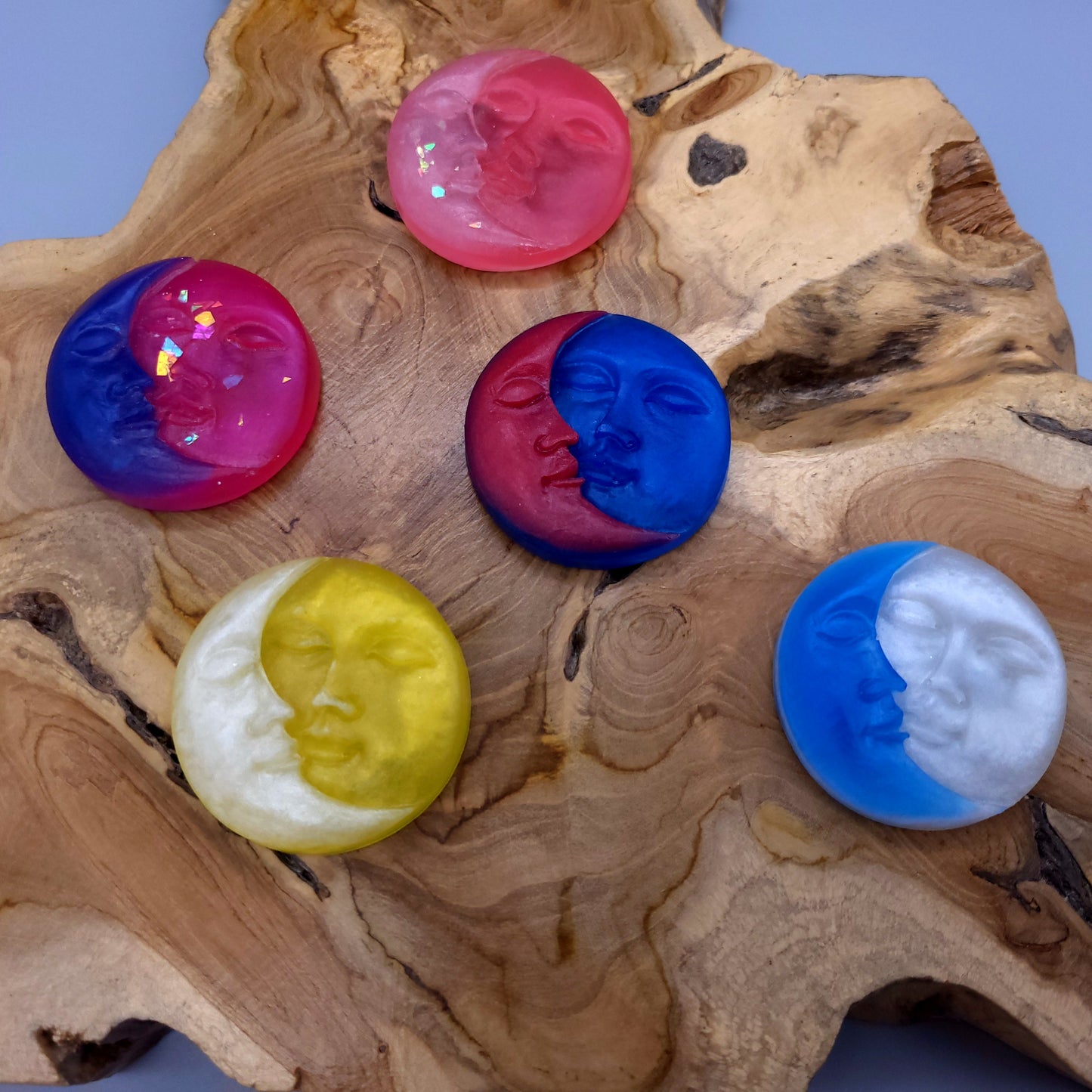 MAGNETS DUO SOLEIL + LUNE EN RÉSINE 2D - COLORIS AU CHOIX - UNIQUES, ARTISANAUX & ORIGINAUX