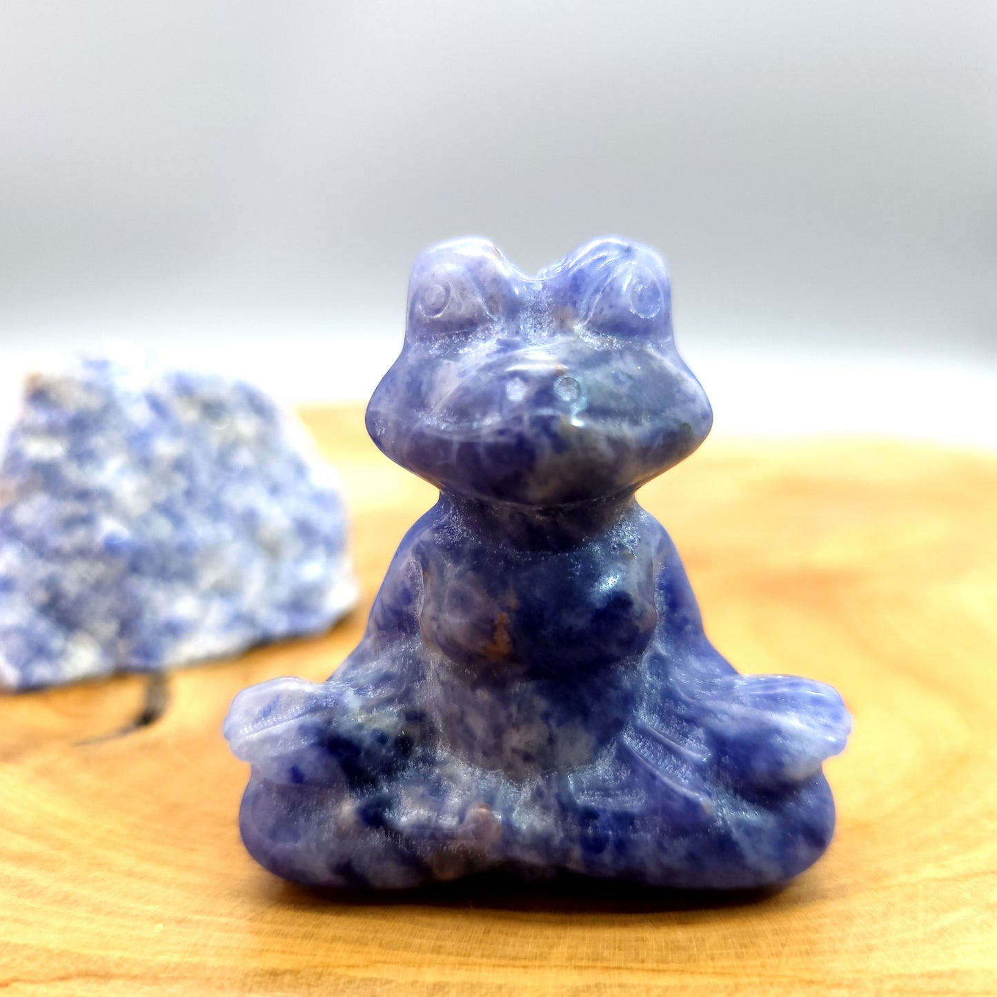 PETITES GRENOUILLES EN MÉDITATION EN PIERRES AU CHOIX - SCULPTURES UNIQUES & ARTISANALES