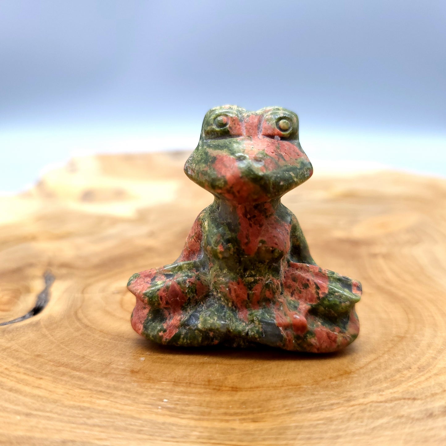 PETITES GRENOUILLES EN MÉDITATION EN PIERRES AU CHOIX - SCULPTURES UNIQUES & ARTISANALES
