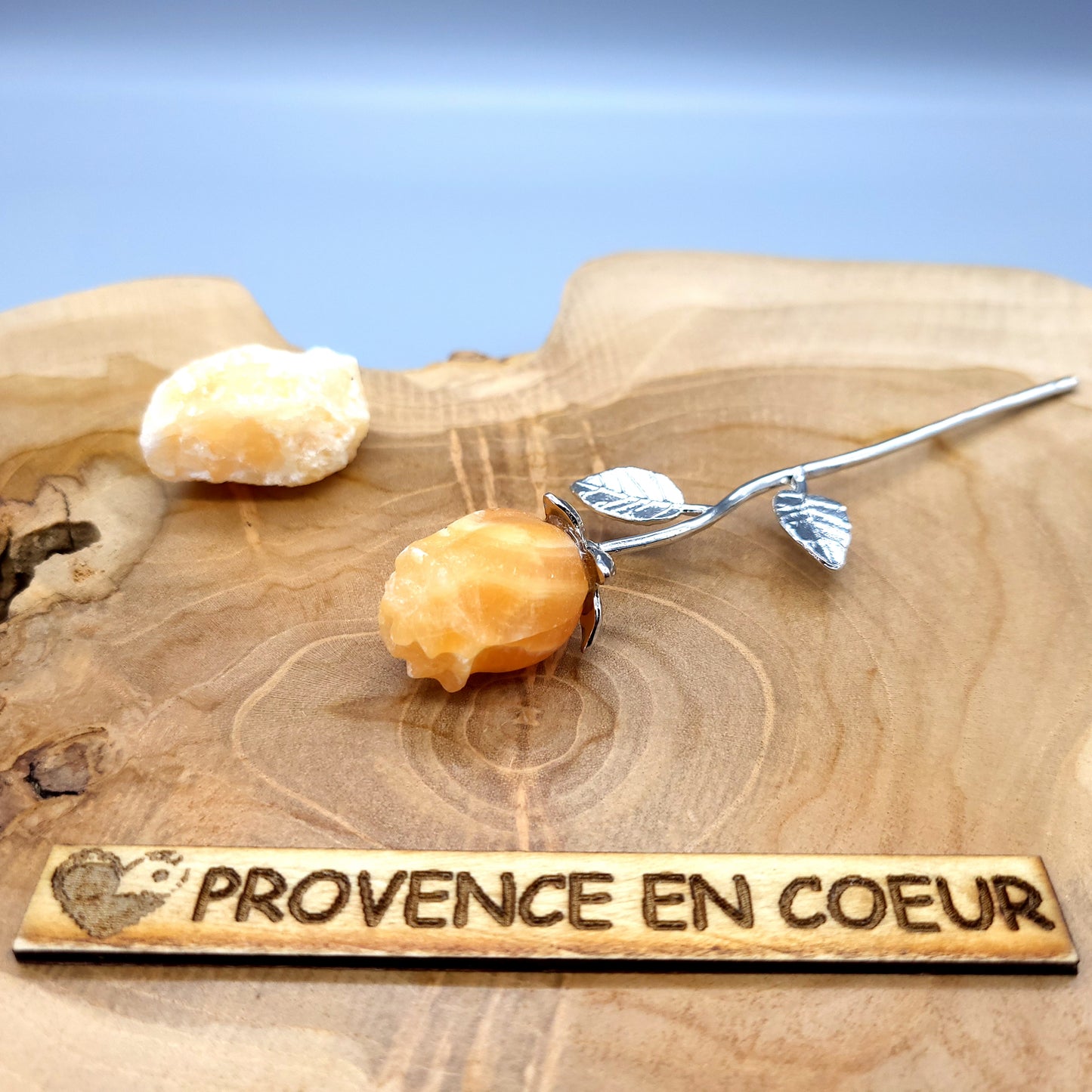 FLEUR " ROSE " EN PIERRE CALCITE JAUNE SCULPTÉE – DÉCORATION ORIGINALE, UNIQUE & ARTISANALE