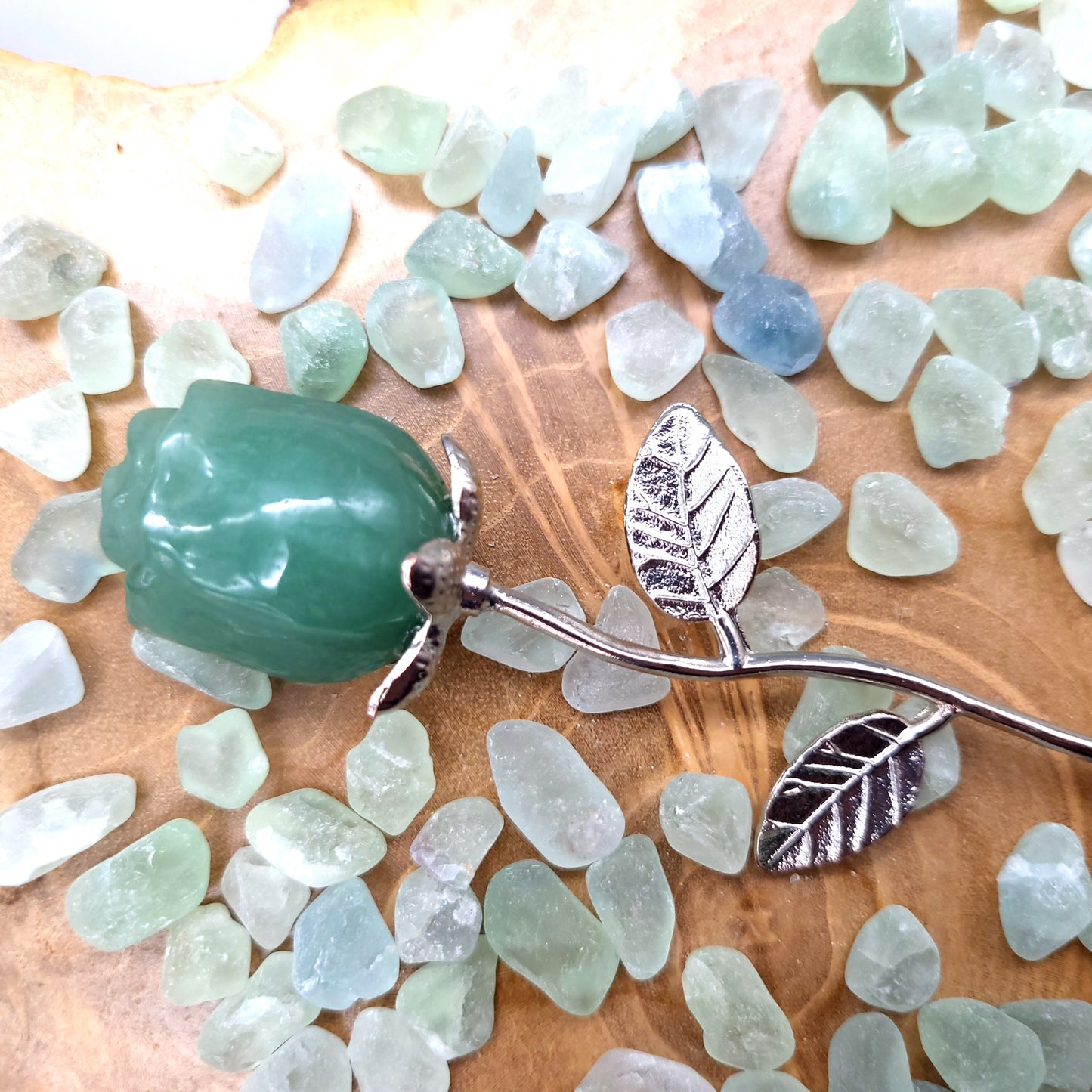 FLEUR " ROSE " EN PIERRE AVENTURINE VERTE SCULPTÉE – DÉCORATION ORIGINALE, UNIQUE & ARTISANALE