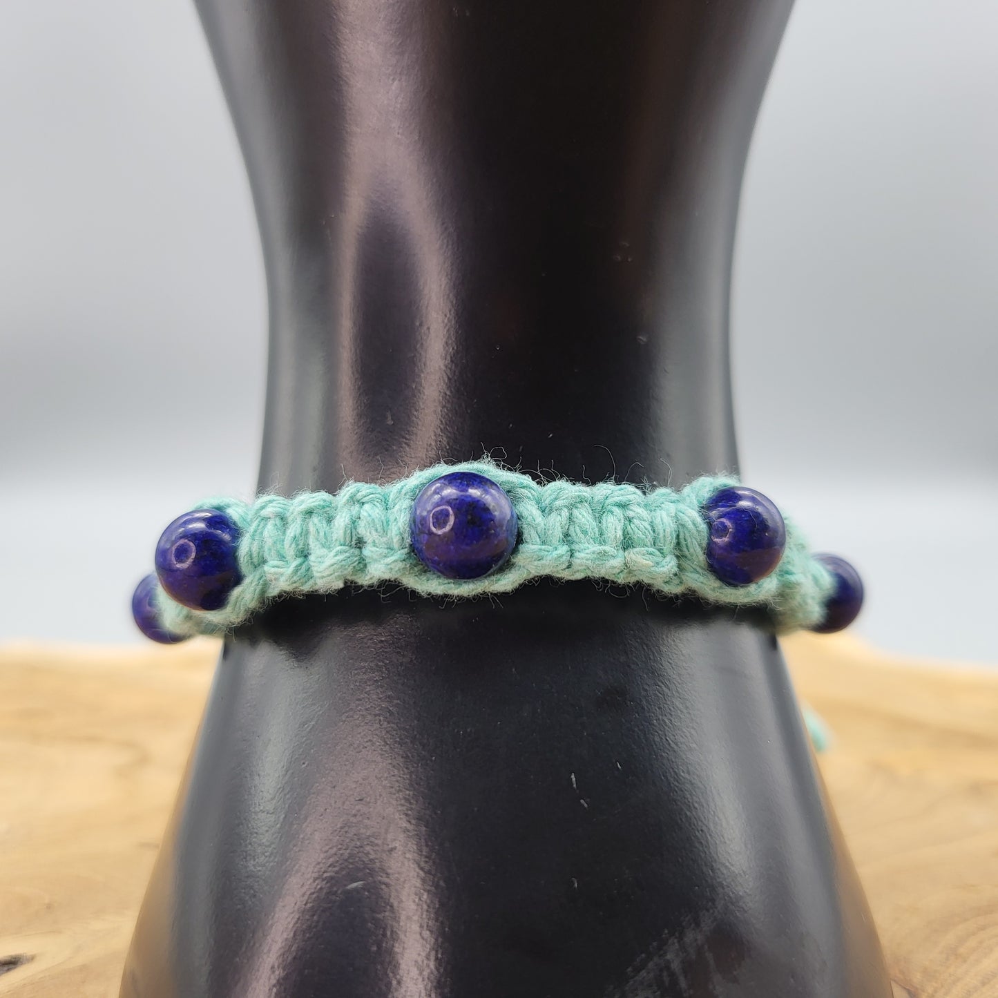 BRACELET MACRAMÉ EN PIERRE DE LAPIS LAZULI - AJUSTABLE & MIXTE, UNIQUE & ARTISANAL