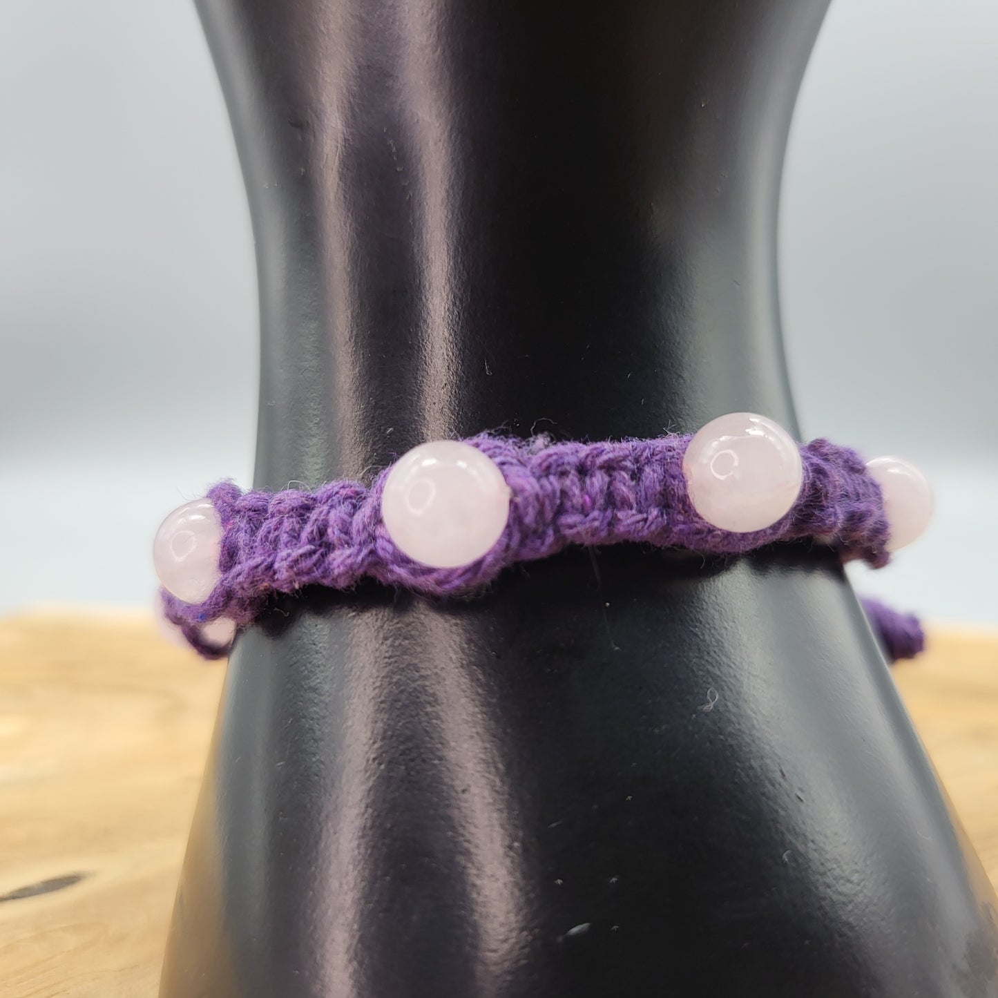 BRACELET MACRAMÉ EN PIERRE DE QUARTZ ROSE - AJUSTABLE & MIXTE, UNIQUE & ARTISANAL