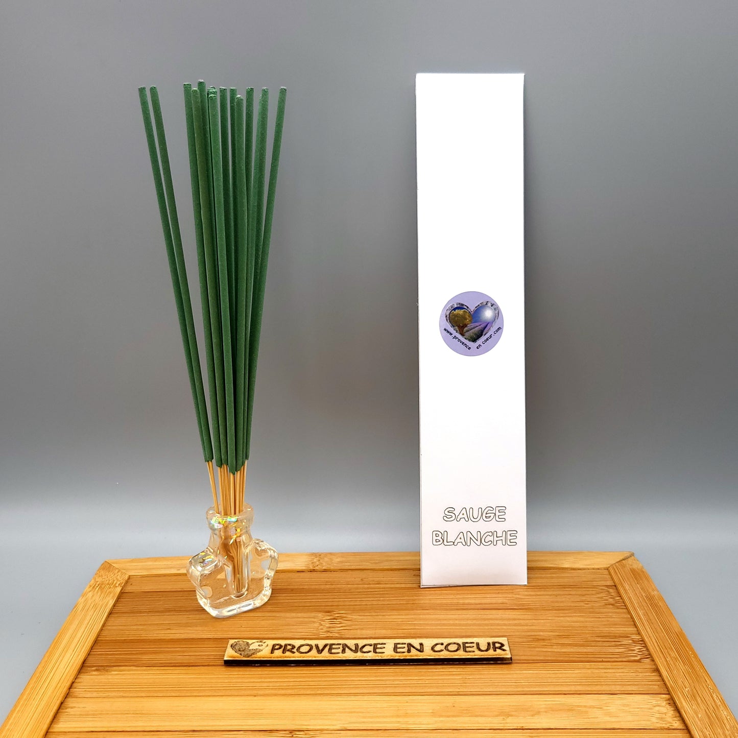 DIVERS BÂTONS ENCENS PURIFIANTS (Sauge blanche, bois de santal et Lavande) - ARTISANAUX & NATURELS
