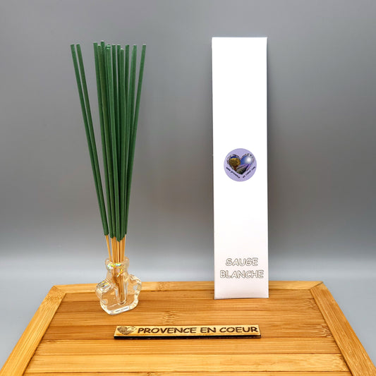 DIVERS BÂTONS ENCENS PURIFIANTS (Sauge blanche, bois de santal et Lavande) - ARTISANAUX & NATURELS