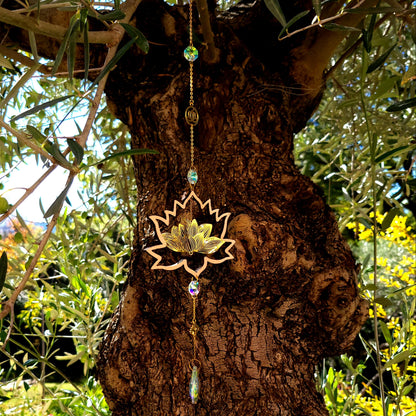 DÉCORATION SUNCATCHER EN BOIS + LOTUS EN MÉTAL DORÉ - ATTRAPE SOLEIL UNIQUE, ARTISANAL & ORIGINAL