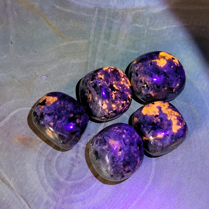 YOOPERLITE EN PETITES PIERRES POLIES ET BRUTES