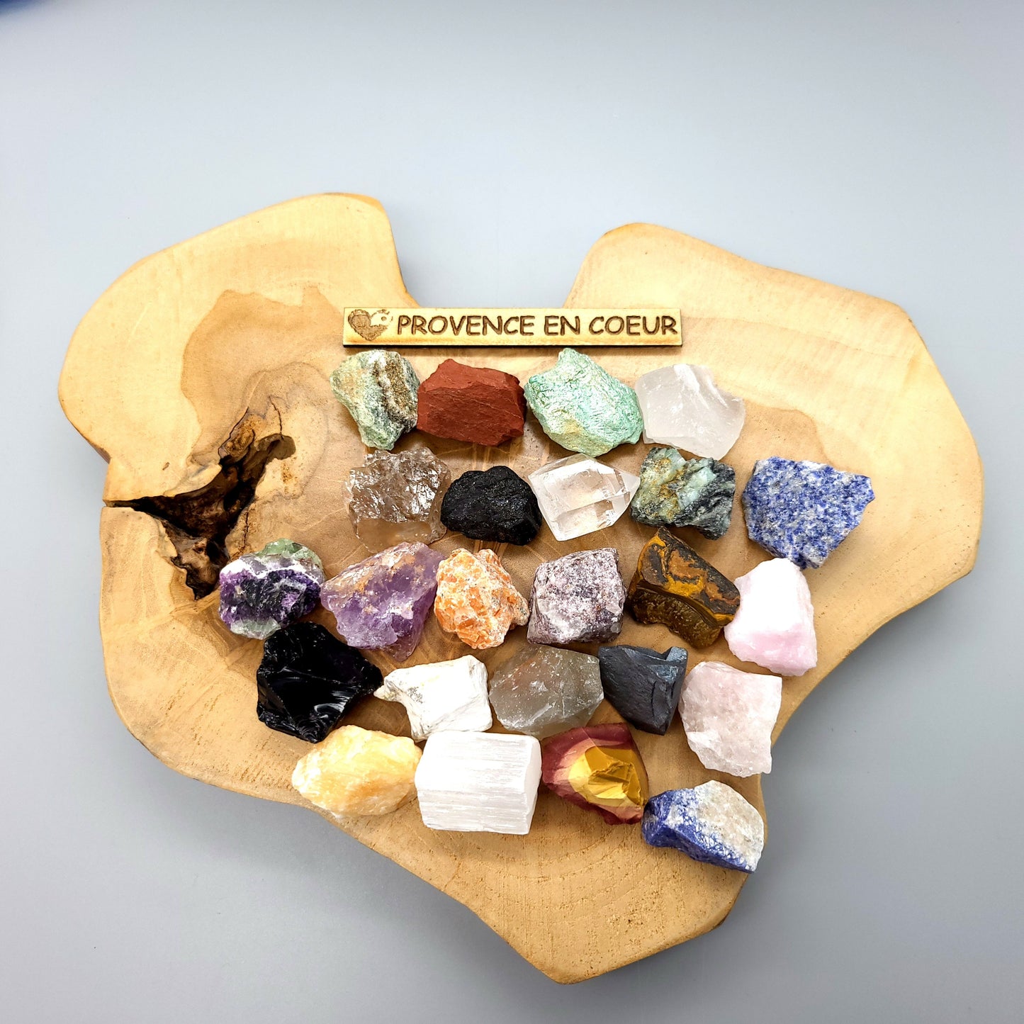 SODALITE EN PETITES PIERRES POLIES ET BRUTES