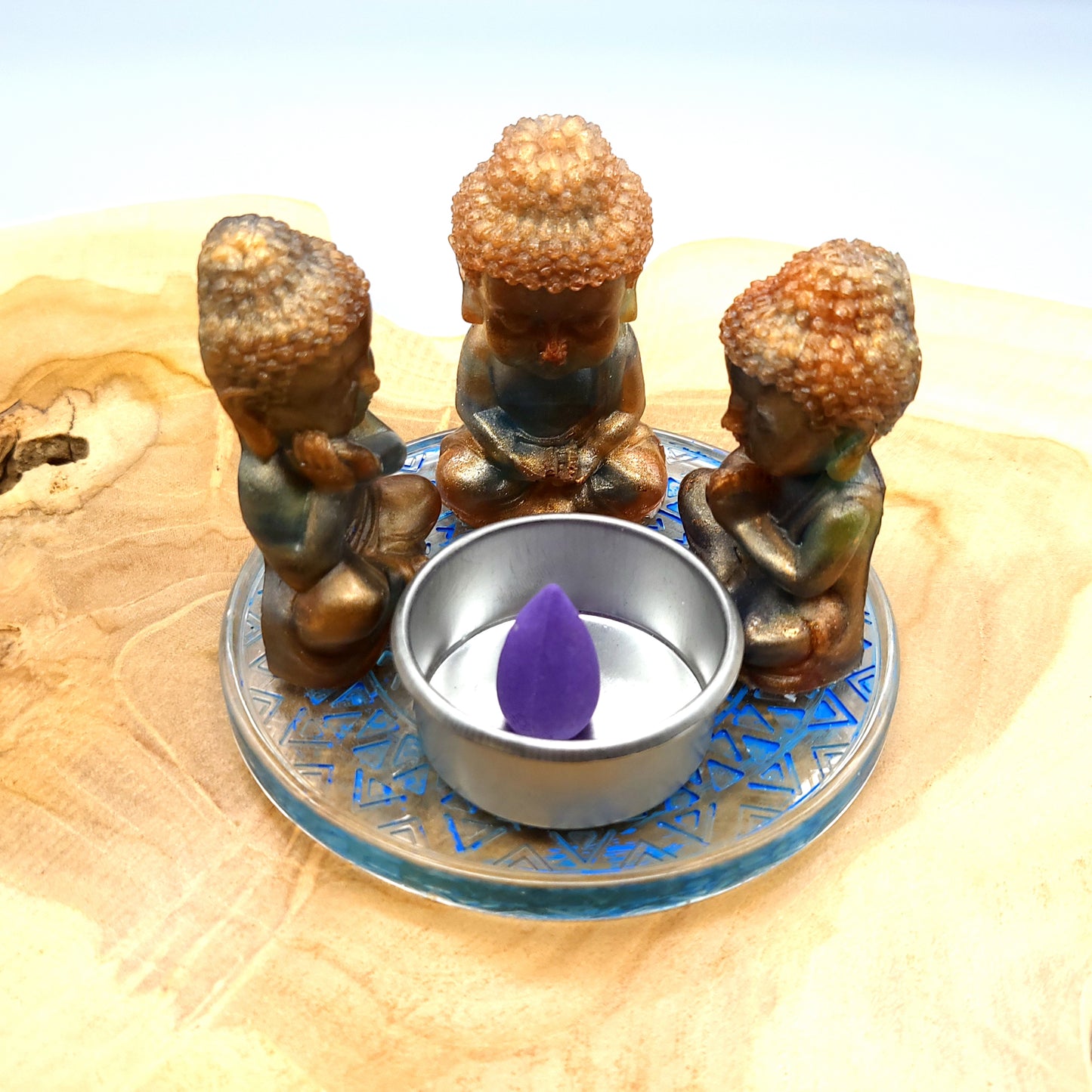 DÉCORATIONS " 6 en 1 "  LOT 3 BOUDDHAS + SOCLE MANDALA EN RÉSINE + COUPELLE EN MÉTAL & BOUGIE -  LOTS AU CHOIX UNIQUES, ARTISANAUX & ORIGINAUX