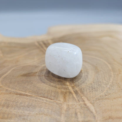 QUARTZ BLANC EN PETITES PIERRES POLIES ET BRUTES