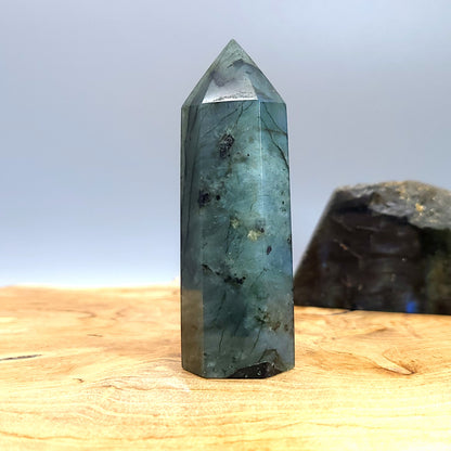 TOUR en POINTE EN PIERRE LABRADORITE - UNIQUE & ARTISANALE