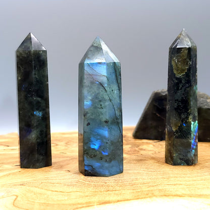 TOUR en POINTE EN PIERRE LABRADORITE - UNIQUE & ARTISANALE