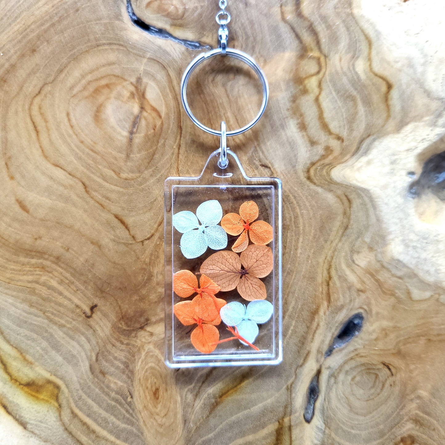 MAGNIFIQUES PORTE-CLÉS DE VRAIES FLEURS SÉCHÉES - UNIQUES, ORIGINAUX & ARTISANAUX