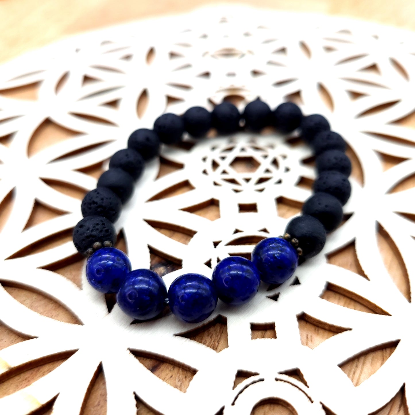 BRACELETS À ÉLASTIQUES EN PIERRES DE LAVE + LAPIS LAZULI - 2 TAILLES AU CHOIX - BIJOUX ARTISANAUX, UNIQUES & ORIGINAUX