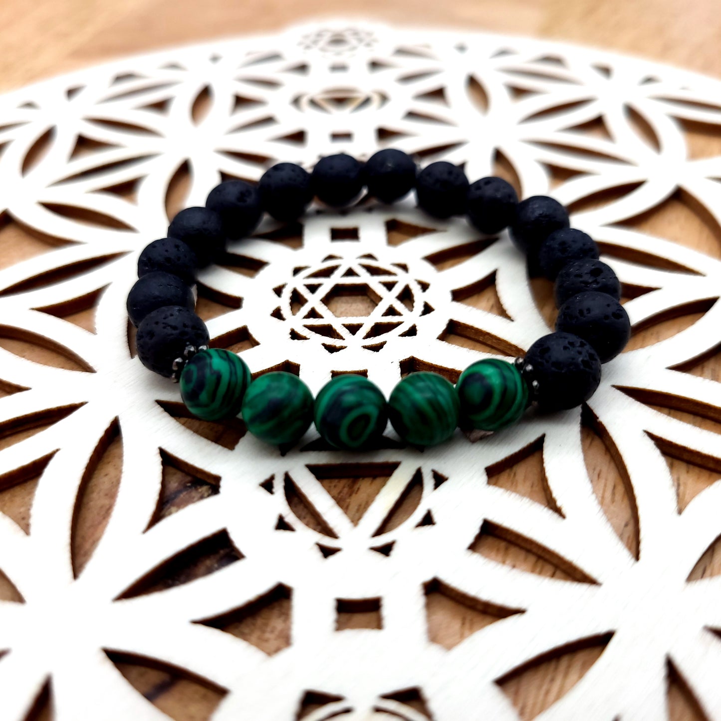 BRACELETS À ÉLASTIQUES EN PIERRES DE LAVE + MALACHITE - 2 TAILLES AU CHOIX - BIJOUX ARTISANAUX, UNIQUES & ORIGINAUX