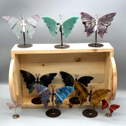 GRAND PAPILLON EN PIERRE DE FLUORITE N°9  SUR SOCLE EN MÉTAL - DÉCORATION ARTISANALE, ORIGINALE & UNIQUE