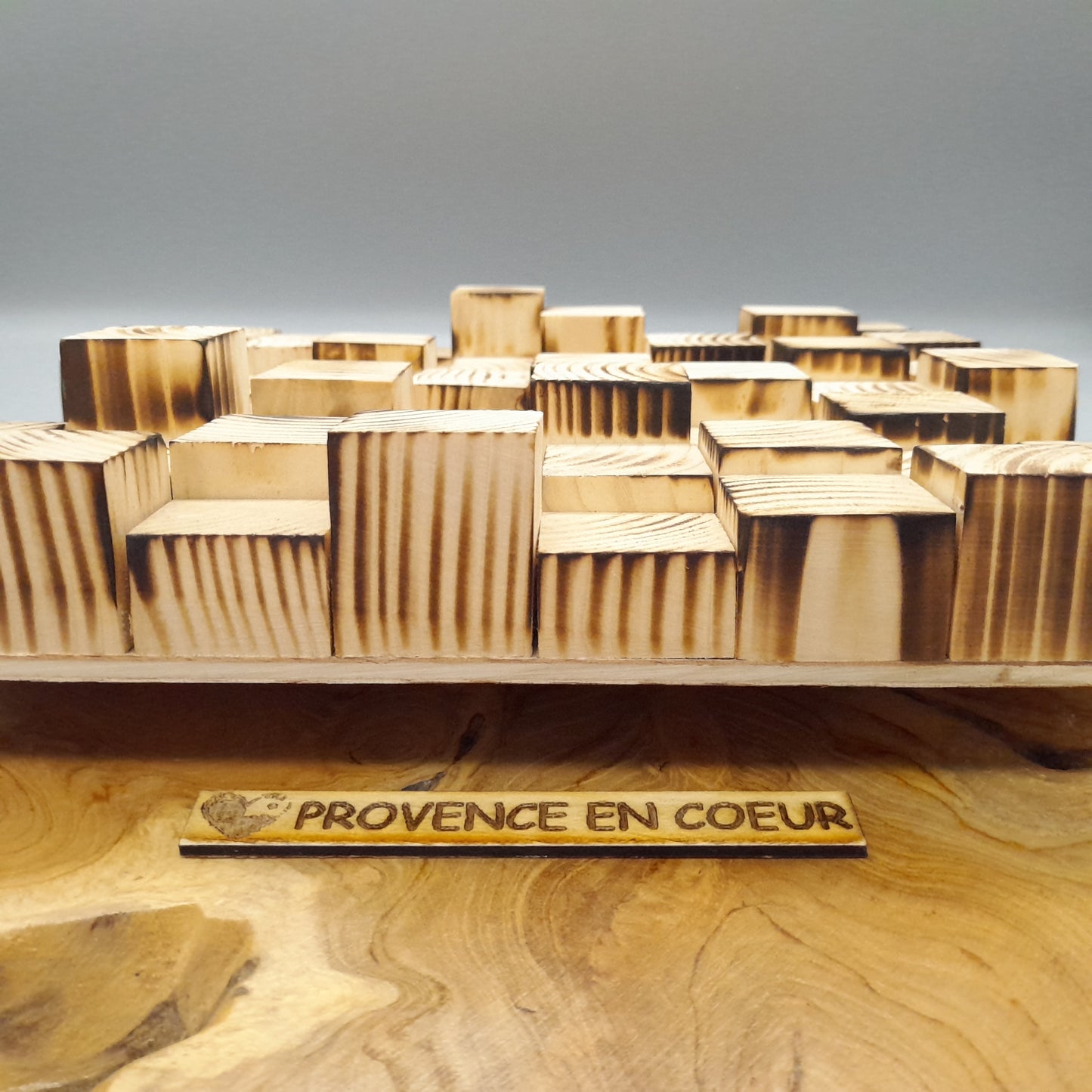 TABLEAU EN PUZZLES CUBES EN 3D EN BOIS EFFET BRULÉ N°1 - DÉCORATION ARTISANALE, ORIGINALE & UNIQUE