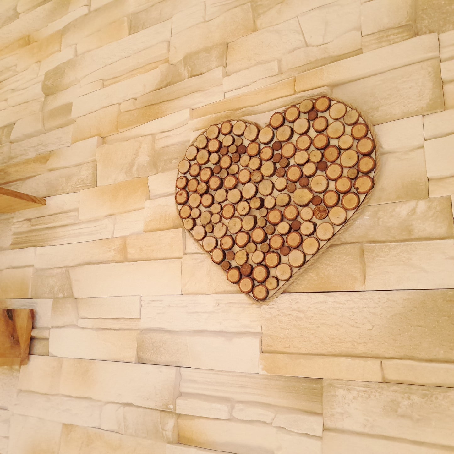 TABLEAU COEUR EN RELIEF EN RONDINS DE BOIS - MODÈLE N°1 - DÉCORATION UNIQUE, ORIGINALE et ARTISANALE