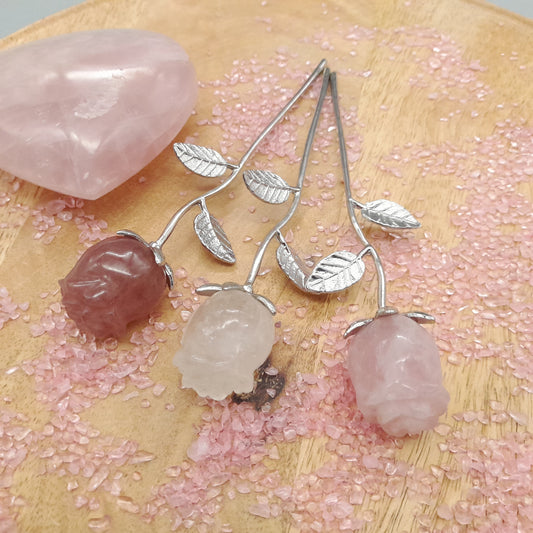 FLEURS " ROSES " SCULPTÉES EN PIERRES DE QUARTZ ROSE, FRAISE et BLANC – DÉCORATIONS ORIGINALES, UNIQUES & ARTISANALES