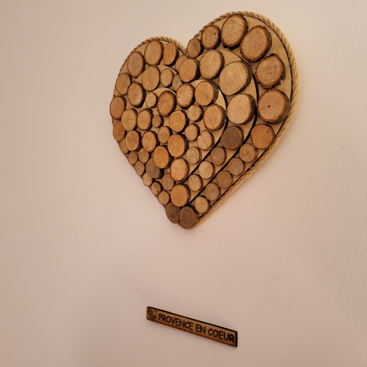 TABLEAU COEUR ET RONDINS DE CHENE EN RELIEF SUR 3 HAUTEURS - MODÈLE N°1 - DÉCORATION UNIQUE, ORIGINALE et ARTISANALE