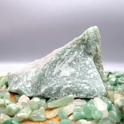 GRANDES PIERRES EN AVENTURINE VERTE - BRUTES, SEMI-PRÉCIEUSES & UNIQUES AU CHOIX