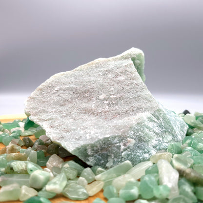 GRANDES PIERRES EN AVENTURINE VERTE - BRUTES, SEMI-PRÉCIEUSES & UNIQUES AU CHOIX