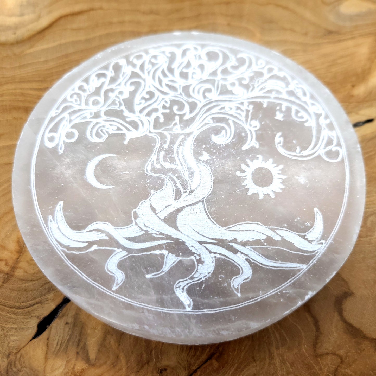 PLAQUE EN SÉLÉNITE GRAVÉE ARBRE de VIE + SOLEIL & LUNE - STATION DE RECHARGE - UNIQUE, ORIGINALE & ARTISANALE