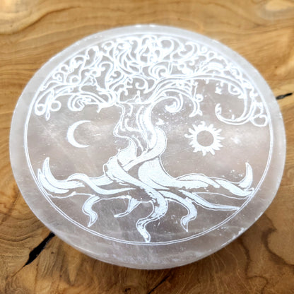 PLAQUE EN SÉLÉNITE GRAVÉE ARBRE de VIE + SOLEIL & LUNE - STATION DE RECHARGE - UNIQUE, ORIGINALE & ARTISANALE