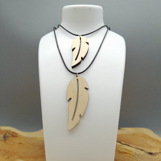 COLLIER + PENDENTIF PLUME EN BOIS - BIJOU FANTAISIE UNIQUE, ORIGINAL & ARTISANAL, 2 TAILLES AU CHOIX