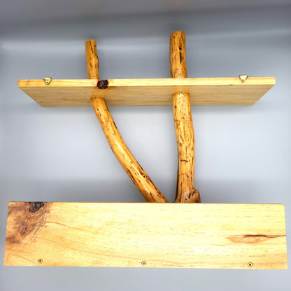 ÉTAGÈRE TROMPE L'OEIL AVEC TRONC EN BOIS DE CADE + 2 TABLETTES - MODÈLE ÉCOLO, ARTISANAL, ORIGINAL & UNIQUE