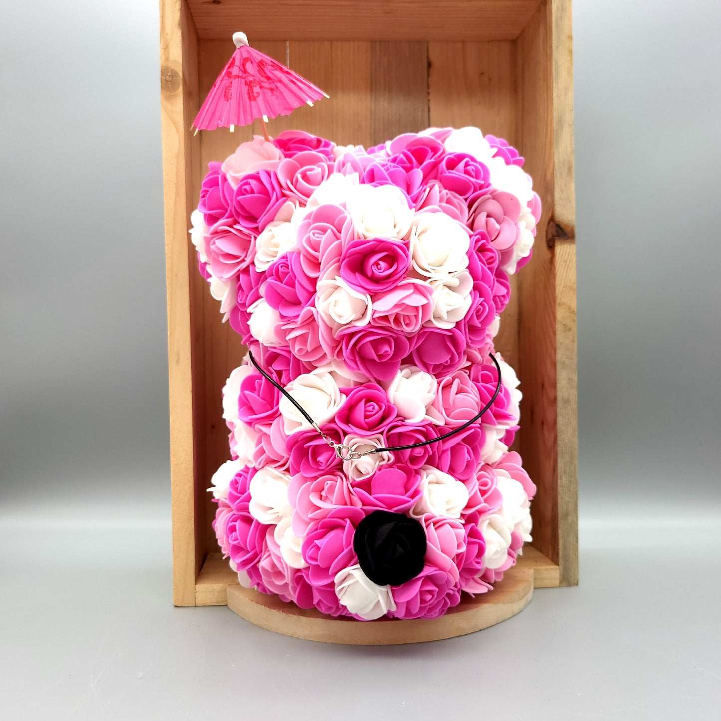 DÉCORATION " 2 EN 1 " OURSON ROSE & BLANC EN 3D + BIJOU COLLIER FANTAISIE - UNIQUE, ORIGINAL & ARTISANAL
