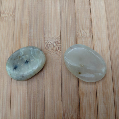 PIERRE DE LUNE BEIGE EN PETITES PIERRES POLIES ET/OU BRUTES