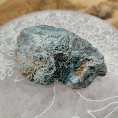 APATITE BLEUE EN PETITES PIERRES POLIES ET/OU BRUTES
