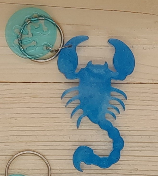 PORTES CLÉS " BLEUS " SIGNES ASTROLOGIQUES DU ZODIAQUE + CONSTELLATIONS - BIJOUX DE SAC FANTAISIES ORIGINAUX, UNIQUES & ARTISANAUX