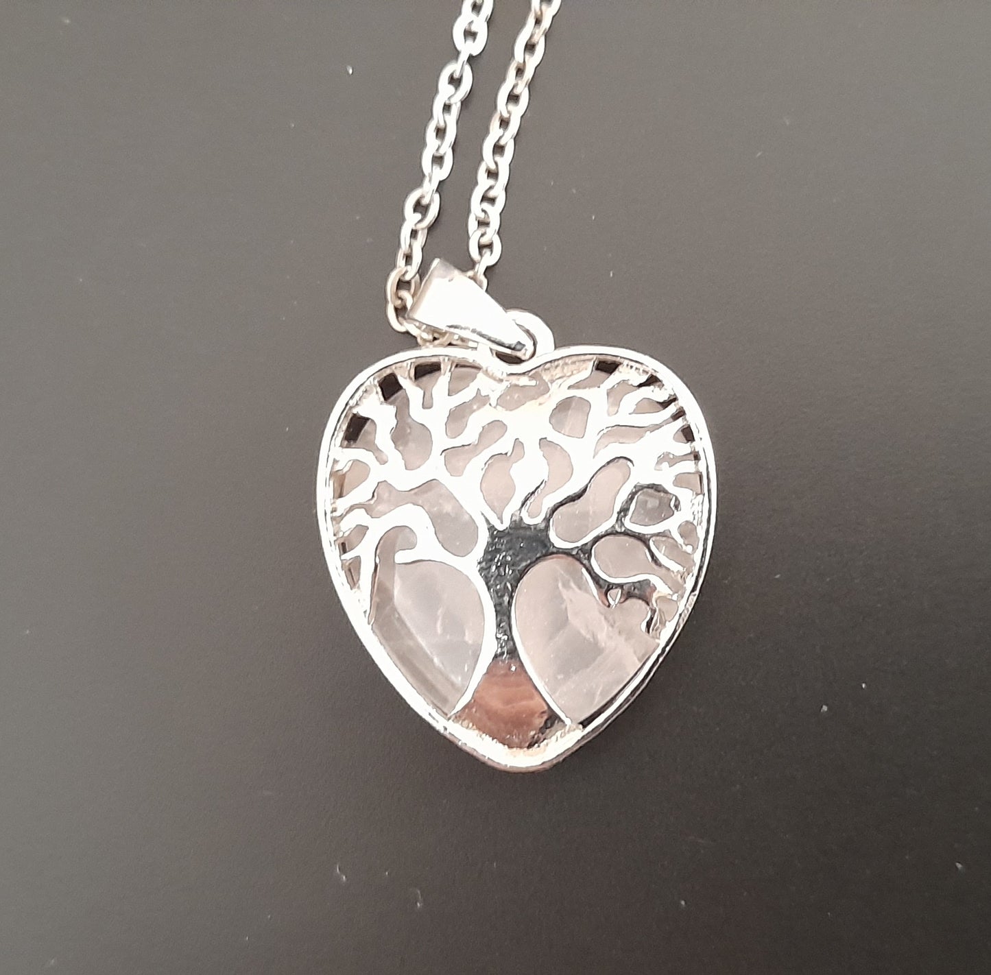 COLLIERS + PENDENTIFS COEURS + ARBRES DE VIE EN PIERREQUARTZ ROSE - BIJOUX ARTISANAUX, UNIQUES & ORIGINAUX