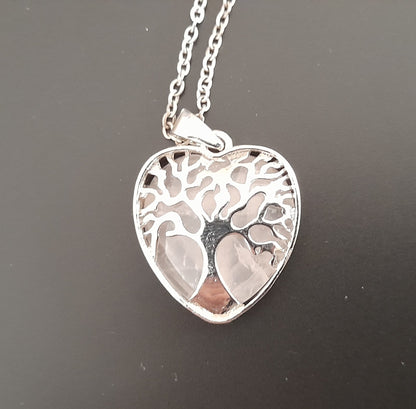 COLLIERS + PENDENTIFS COEURS + ARBRES DE VIE EN PIERREQUARTZ ROSE - BIJOUX ARTISANAUX, UNIQUES & ORIGINAUX